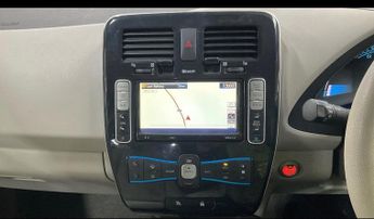 NISSAN LEAF 80kW 5dr Auto