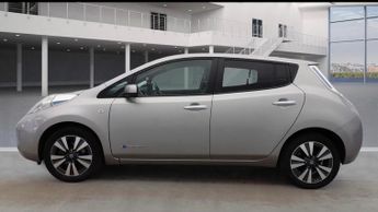 NISSAN LEAF 80kW Tekna 24kWh 5dr Auto