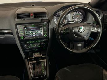 SKODA OCTAVIA 2.0 TDI CR vRS 5dr DSG