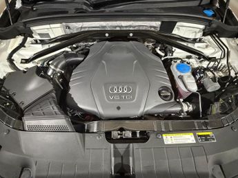 AUDI Q5 3.0 TDI Quattro S Line Plus 5dr S Tronic