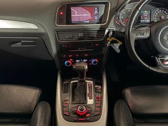 AUDI Q5 3.0 TDI Quattro S Line Plus 5dr S Tronic