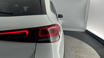 MERCEDES-BENZ EQA EQA 250 140kW AMG Line 66.5kWh 5dr Auto