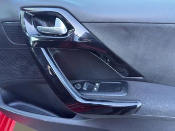 PEUGEOT 208 1.0 VTi Access+ 5dr