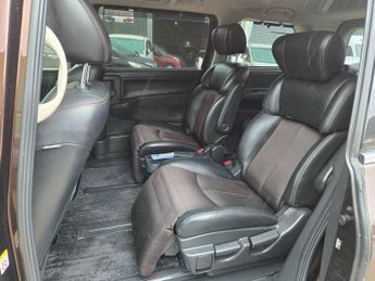 NISSAN ELGRAND Highway Star Fresh Import warranted mileage ULEZ compliance 