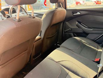 FORD FOCUS 1.0 EcoBoost 125 ST-Line 5dr