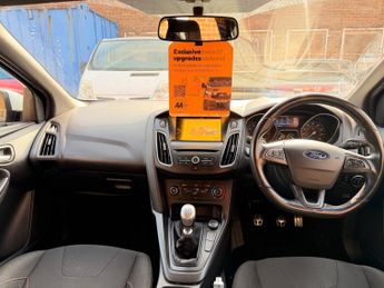 FORD FOCUS 1.0 EcoBoost 125 ST-Line 5dr