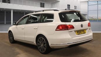 VOLKSWAGEN PASSAT 2.0 TDI BMT Executive 5dr DSG ++ NAV / LEATHER / 9 SERVICES / DA