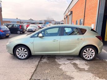 VAUXHALL ASTRA 2.0 CDTi 16V ecoFLEX Elite [165] 5dr