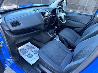 FIAT DOBLO 1.3 JTD MultiJetII 16v SX Tecnico Panel Van 4dr Diesel Manual L1
