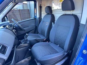 FIAT DOBLO 1.3 JTD MultiJetII 16v SX Tecnico Panel Van 4dr Diesel Manual L1