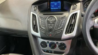 FORD FOCUS 1.6 125 Zetec 5dr