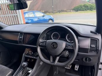 SKODA KODIAQ 2.0 TDI Sport Line 4x4 5dr DSG [7 Seat]