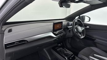 VOLKSWAGEN ID.4 Pure 52kWh Life Edition SUV 5dr Electric Auto (148 ps)