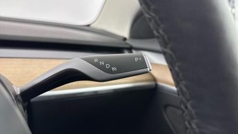 TESLA MODEL 3 Saloon 4dr Electric Auto RWD (241 bhp)