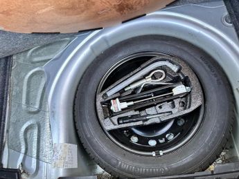 VOLKSWAGEN POLO 1.4 SE 5dr DSG