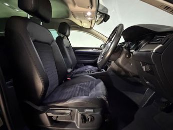 VOLKSWAGEN PASSAT 1.4 TSI GTE 5dr DSG