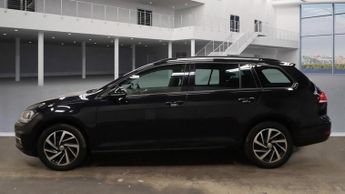 VOLKSWAGEN GOLF 1.6 TDI Match 5dr DSG ++ SAT NAV / VW HISTORY / ULEZ / DAB ++