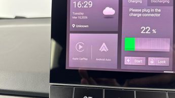 MG MG4 64kWh Trophy Long Range Hatchback 5dr Electric Auto (203 ps)