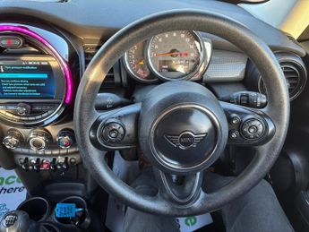 MINI HATCH 1.5 Cooper D II 3dr