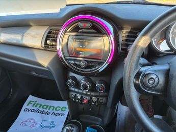 MINI HATCH 1.5 Cooper D II 3dr