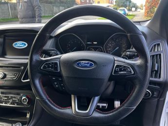 FORD FOCUS 1.0 EcoBoost 125 ST-Line X 5dr Auto