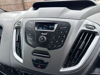 FORD TRANSIT CUSTOM 2.2 TDCi 290 Panel Van 5dr Diesel Manual L1 H1 (186 g/km, 98 bhp