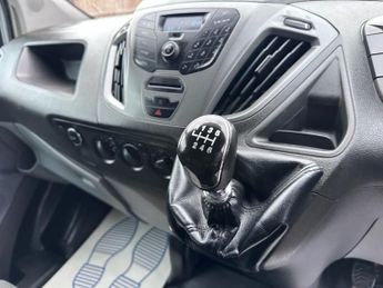 FORD TRANSIT CUSTOM 2.2 TDCi 290 Panel Van 5dr Diesel Manual L1 H1 (186 g/km, 98 bhp
