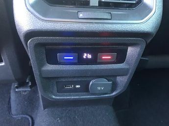 VOLKSWAGEN TIGUAN 2.0 TDi 190 4Motion R-Line 5dr DSG