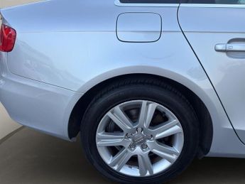 AUDI A4 2.0 TDI 143 SE 4dr Multitronic