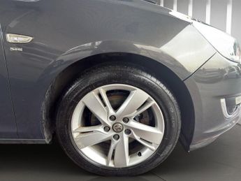 VAUXHALL ASTRA 2.0 CDTi 16V SRi 5dr Auto