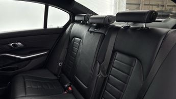 BMW 3 SERIES 2.0 320i M Sport Saloon 4dr Petrol Auto Euro 6 (s/s) (184 ps)