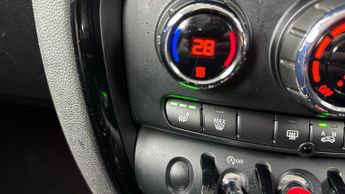 MINI CLUBMAN 1.5 Cooper Classic Estate 6dr Petrol Steptronic Euro 6 (s/s) (13