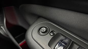 MINI CLUBMAN 1.5 Cooper Classic Estate 6dr Petrol Steptronic Euro 6 (s/s) (13