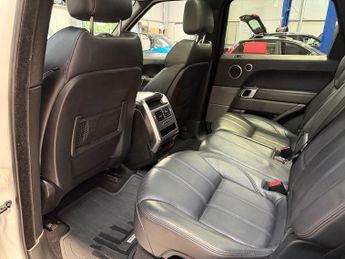 LAND ROVER RANGE ROVER SPORT 3.0 SDV6 [306] HSE 5dr Auto