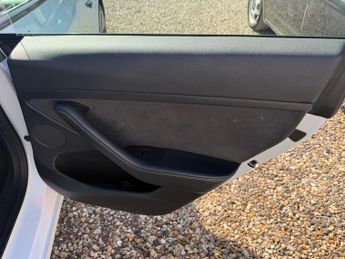 TESLA MODEL 3 Standard Plus 4dr Auto