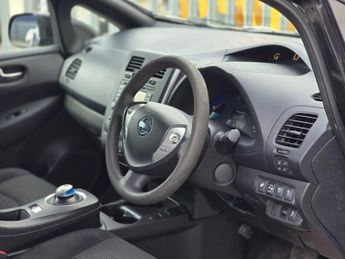 NISSAN LEAF 24kWh Visia+ Hatchback 5dr Electric Auto (107 bhp)
