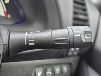 NISSAN LEAF 24kWh Visia+ Hatchback 5dr Electric Auto (107 bhp)