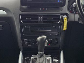 AUDI Q5 2.0 TDI SE SUV 5dr Diesel S Tronic quattro Euro 5 (170 ps)