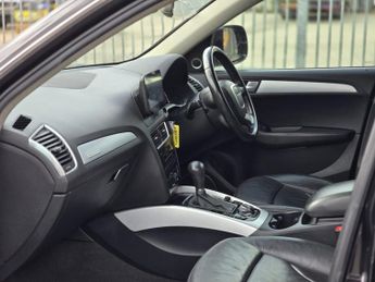 AUDI Q5 2.0 TDI SE SUV 5dr Diesel S Tronic quattro Euro 5 (170 ps)