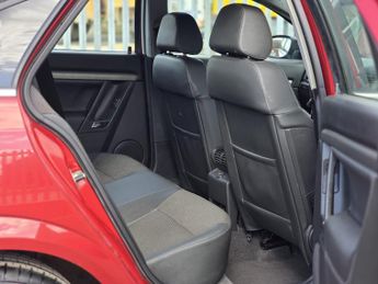 VAUXHALL VECTRA 1.9 CDTi 16v Design Hatchback 5dr Diesel Automatic (186 g/km 148