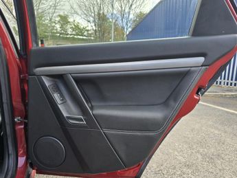 VAUXHALL VECTRA 1.9 CDTi 16v Design Hatchback 5dr Diesel Automatic (186 g/km 148