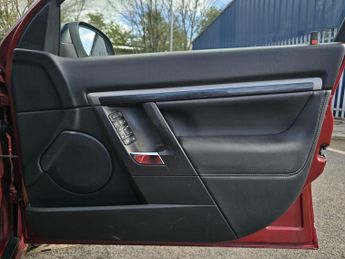 VAUXHALL VECTRA 1.9 CDTi 16v Design Hatchback 5dr Diesel Automatic (186 g/km 148