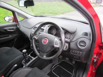 FIAT PUNTO 1.2 Easy+ 5dr New MOT included