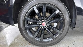 JAGUAR F-PACE 2.0 D180 Chequered Flag SUV 5dr Diesel Auto AWD Euro 6 (s/s) (18