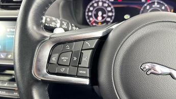 JAGUAR F-PACE 2.0 D180 Chequered Flag SUV 5dr Diesel Auto AWD Euro 6 (s/s) (18