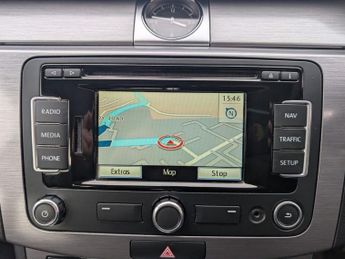 VOLKSWAGEN PASSAT 2.0 TDI Bluemotion Tech Highline 5dr DSG