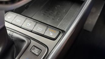 HYUNDAI BAYON 1.0 T-GDi MHEV Premium SUV 5dr Petrol Hybrid DCT Euro 6 (s/s) (1