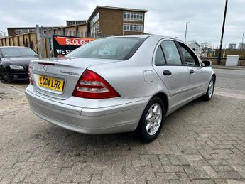 MERCEDES-BENZ C CLASS C180K Classic SE 4dr Auto