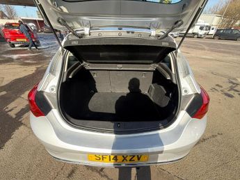 VAUXHALL ASTRA 1.4i 16V Energy 5dr