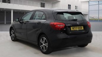 MERCEDES-BENZ A-CLASS A180D SE 5dr Auto ++ NAV / LEATHER / BLUETOOTH / ULEZ / 76 MPG +